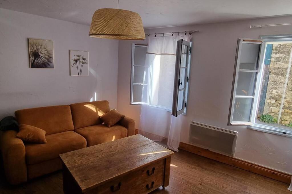 Le Pavillon Bleu Vouvant - Gite Maison Zewnętrze zdjęcie
